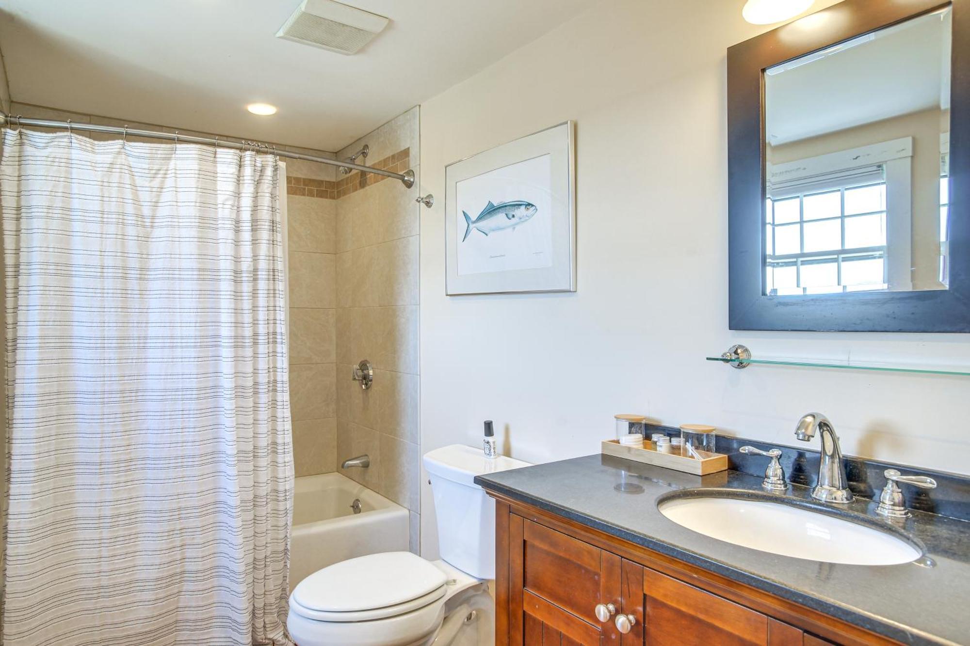 Nantucket Beach House With Ocean Views Near Town! Exterior photo