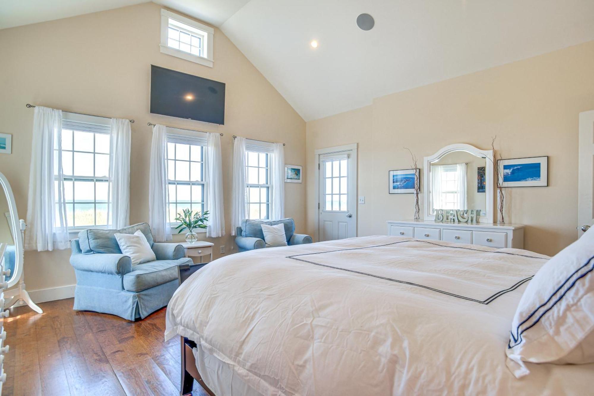 Nantucket Beach House With Ocean Views Near Town! Exterior photo