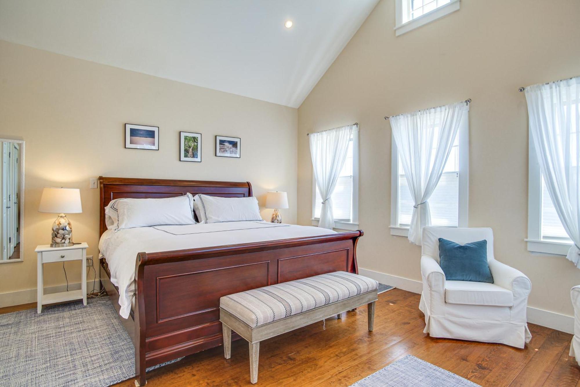Nantucket Beach House With Ocean Views Near Town! Exterior photo