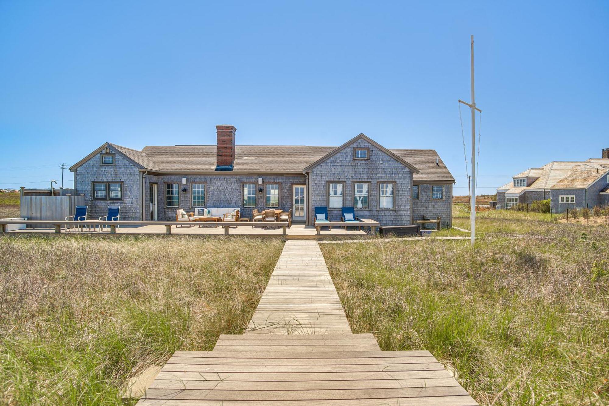 Nantucket Beach House With Ocean Views Near Town! Exterior photo