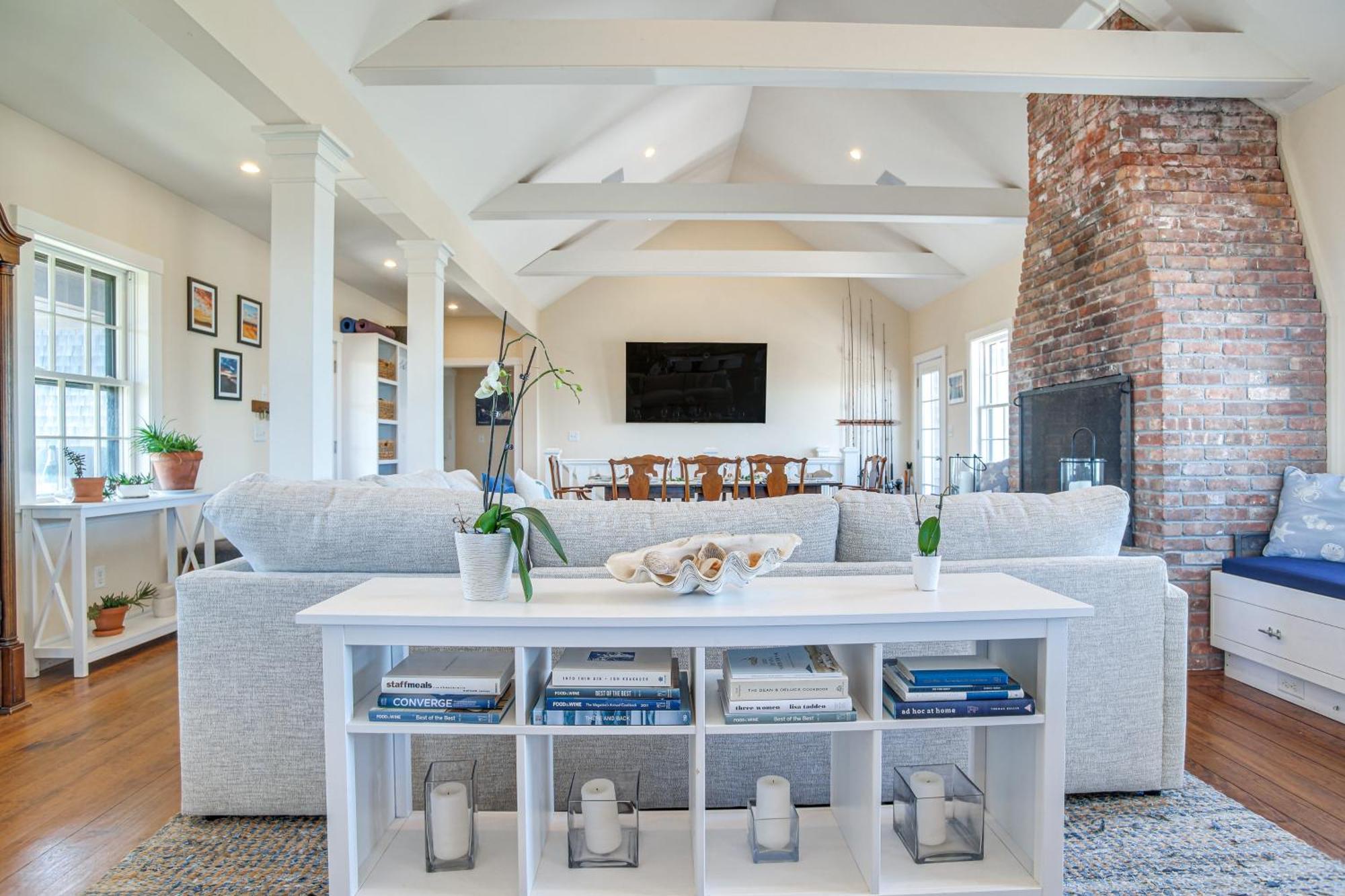 Nantucket Beach House With Ocean Views Near Town! Exterior photo